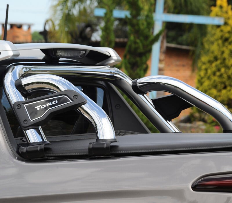 santo-antonio-fiat-toro-preto-cromado-cometa-acessorios